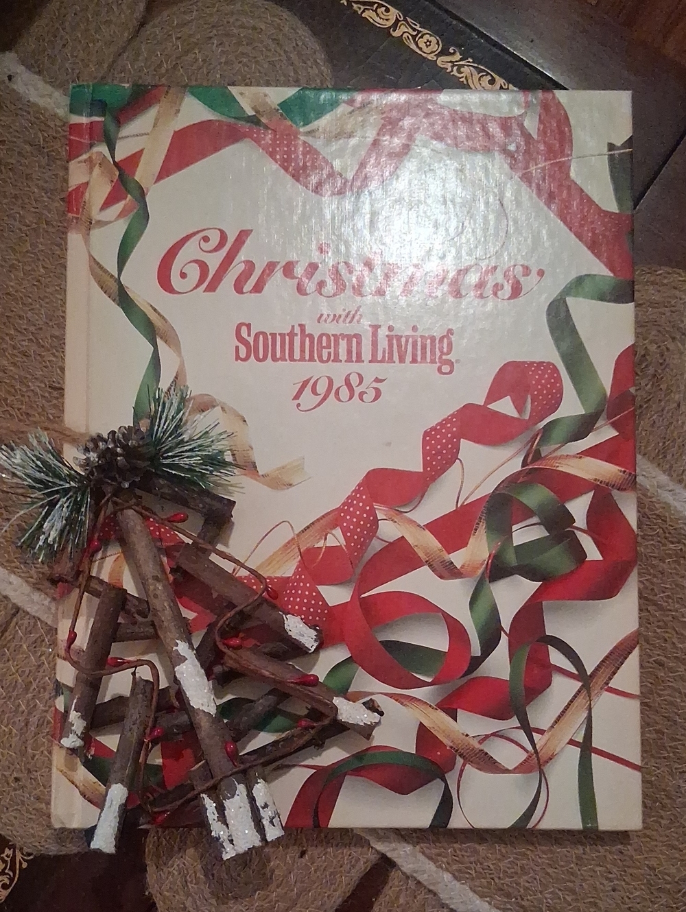 Southern Living Decorative Holiday Book Cover in Red, Green, White